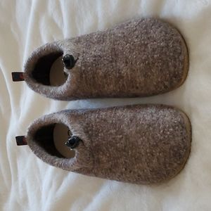 BNIB GIESSWEIN the LODGE Slipper Shoes Euro 37